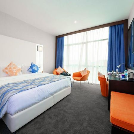 Ramada Encore Doha By Wyndham Экстерьер фото