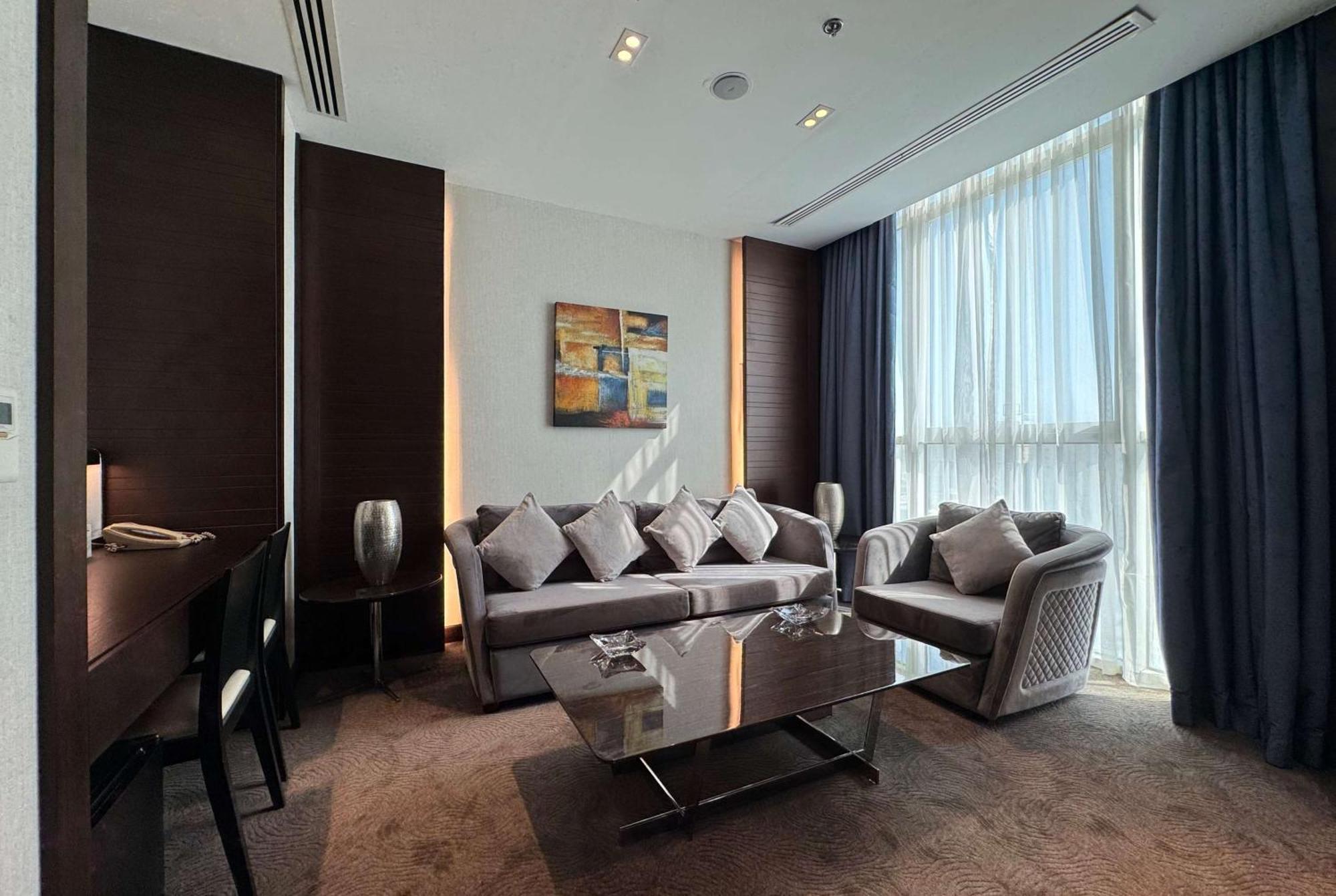 Ramada Encore Doha By Wyndham Экстерьер фото